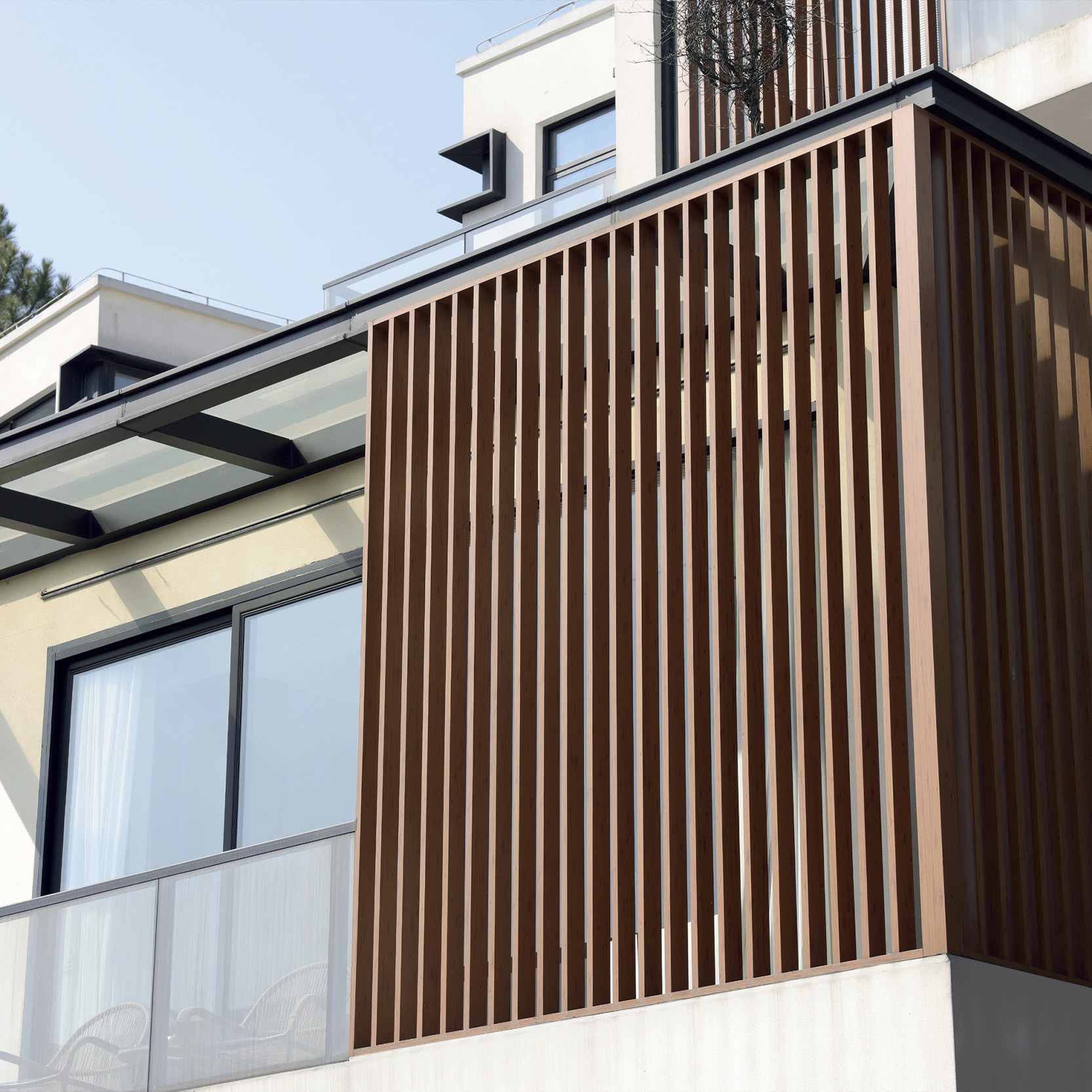 FRANGISOLE E DIVISORI IN ALLUMINIO